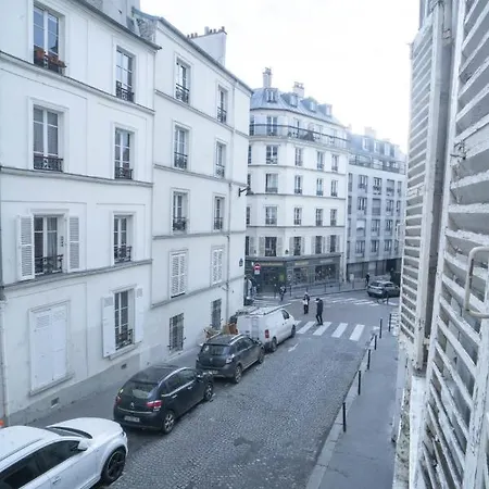 Apartment Charming Apt In The Heart Of Montmartre